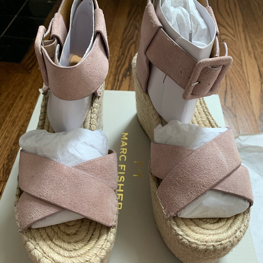 Marc Fisher Randall Wedges - Sz 8
